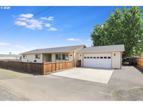 1014 Myrtle St, The Dalles, OR, 97058-4200 | Card Image