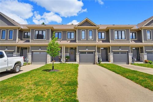 160 Middleton St, Thamesford, ON, N0M2M0 | Card Image