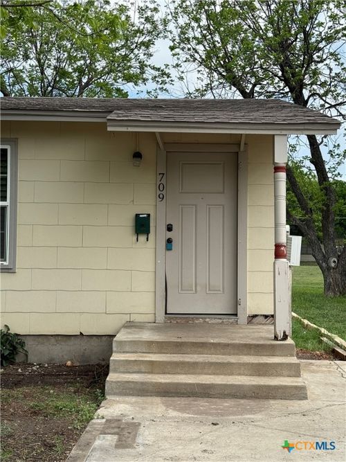 709 Atkinson Ave, Killeen, TX, 76541-5444 | Card Image