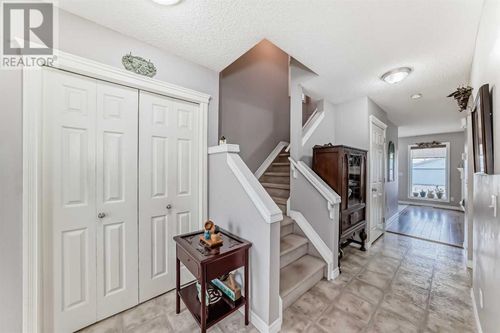 369 Taradale Dr Ne, Calgary, AB, T3J4S2 | Card Image