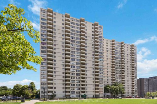 2315-320 Dixon Rd, Etobicoke, ON, M9R1S8 | Card Image