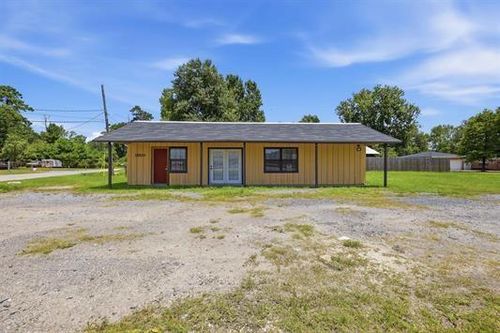 18534 Ih 10, Vidor, TX, 77662-2391 | Card Image