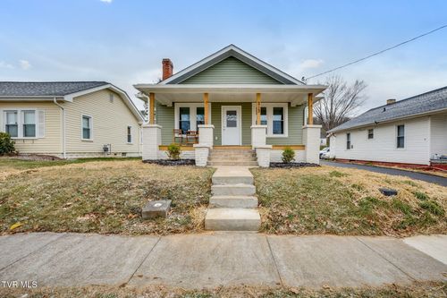 212 W H St, Elizabethton, TN, 37643-3120 | Card Image