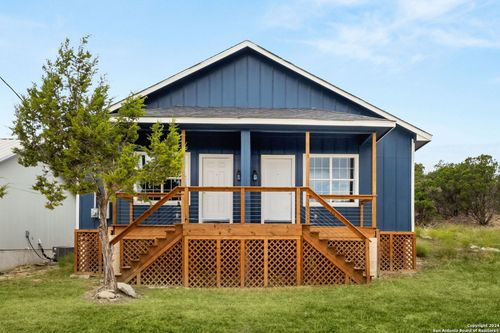 1063 Sleepy Holw, Spring Branch, TX, 78070-3853 | Card Image