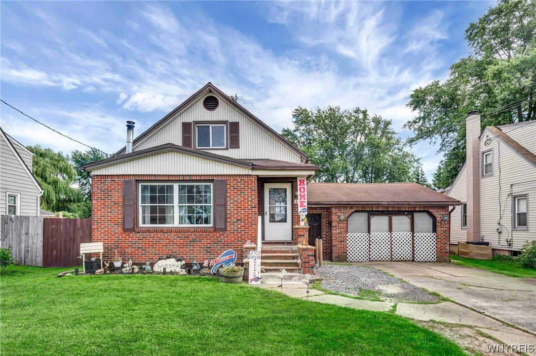 Fisher Rd, Buffalo, NY 14218