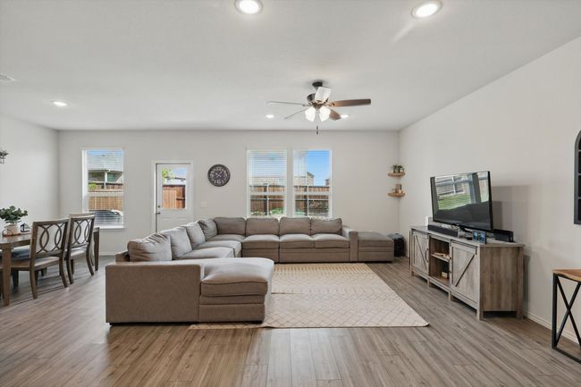 802 Feldspar Way, House other with 4 bedrooms, 3 bathrooms and null parking in Princeton TX | Image 14