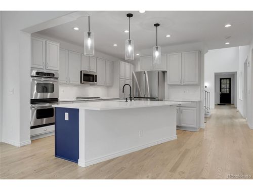 5035 Vermillion Dr, Castle Rock, CO, 80108-9032 | Card Image