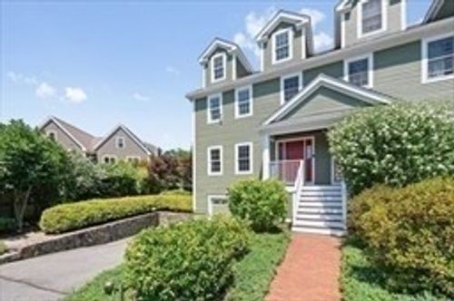 7-7 Sherman Pl, Winchester, MA, 01890-1559 | Card Image