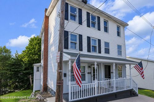 131 Mahanoy St, TAMAQUA, PA, 18252-1907 | Card Image
