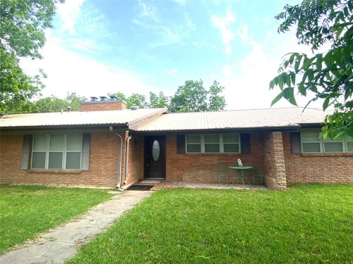 117 E Cypress St, Cross Plains, TX, 76443-2214 | Card Image