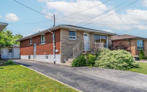 81 Limeridge Rd W, Hamilton, ON, L9C2T9 | Card Image