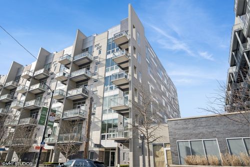 3w-1116 W Adams St, Chicago, IL, 60607-3821 | Card Image