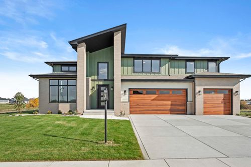 9935 Switch Grass Ln, Saint John, IN, 46373-0673 | Card Image