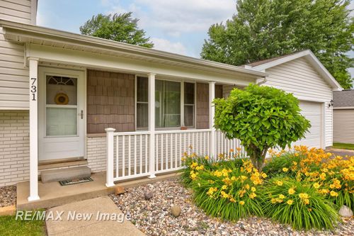731 S Adams St, Zilwaukee, MI, 48604-1405 | Card Image