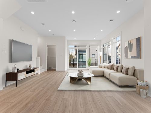 27-4337 Boundary Rd, Richmond, BC, V6V0C4 | Card Image