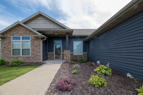 150 E Daniel St, Columbia, MO, 65202-1174 | Card Image