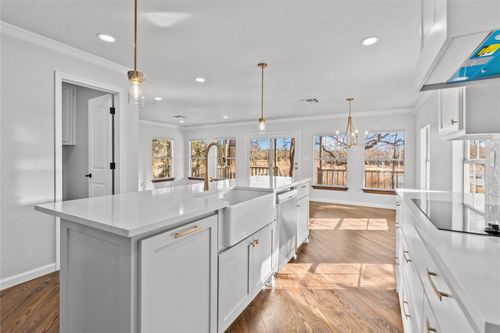1701 E Lake Dr, Weatherford, TX, 76087-5905 | Card Image
