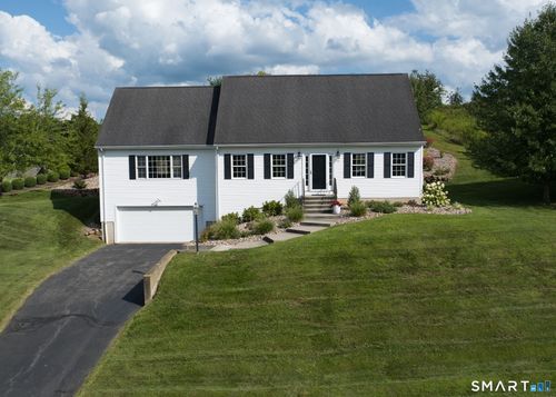 15 Horse Run Hill Rd, Cromwell, CT, 06416-1133 | Card Image
