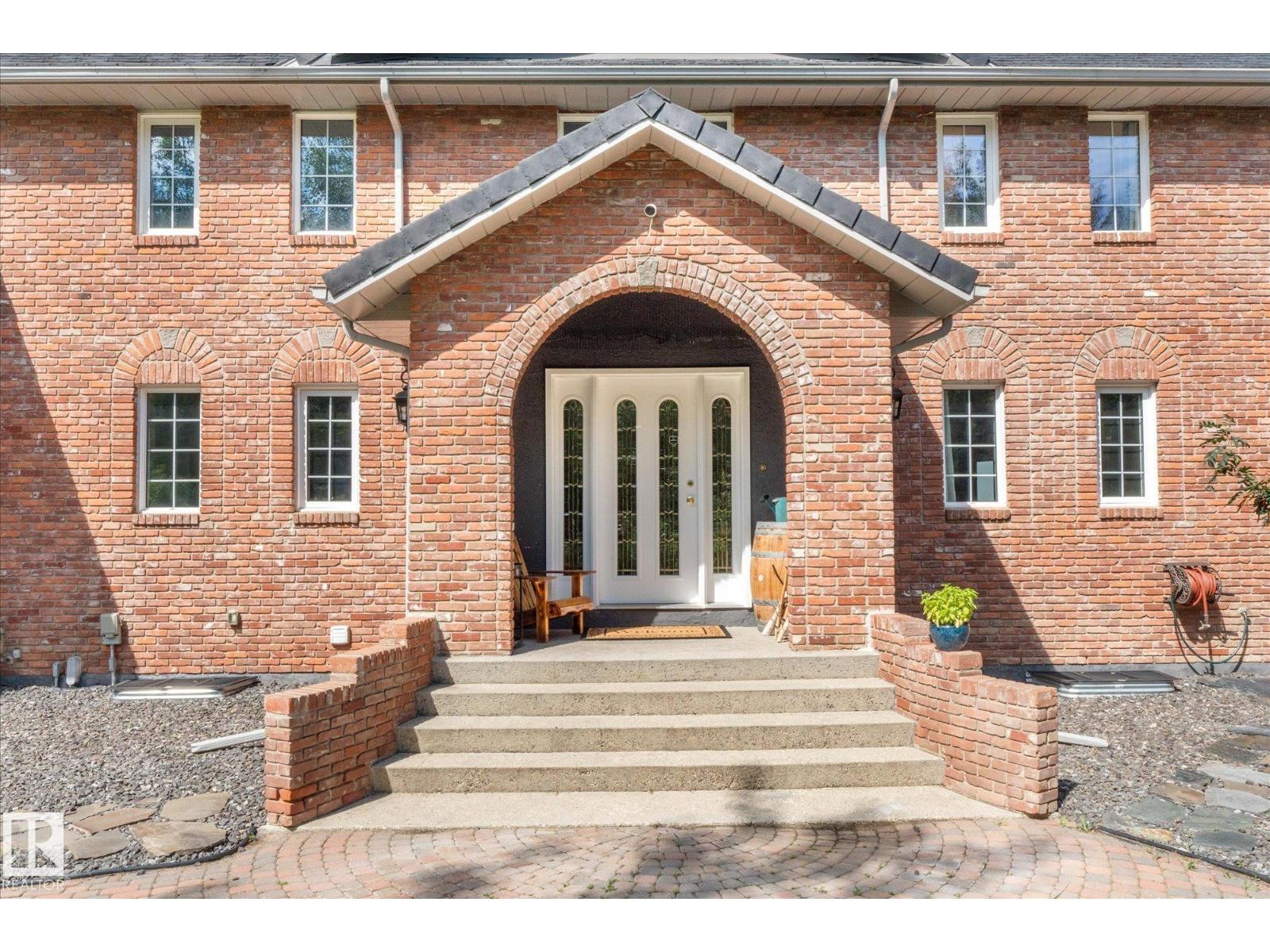 Residential in Rural Parkland County 4