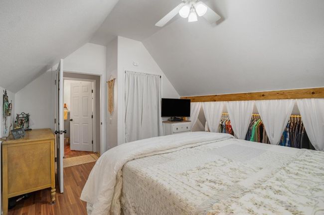 Bedroom | Image 17
