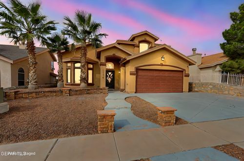 13275 Emerald Hills St, Horizon City, TX, 79928-2521 | Card Image