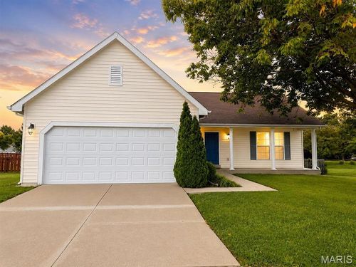 16455 Hampden Pl, Florissant, MO, 63034-3394 | Card Image