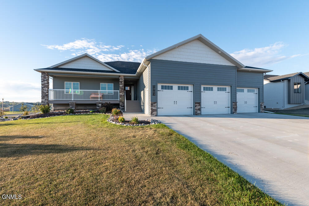 Tule Ln, Bismarck, ND 58503