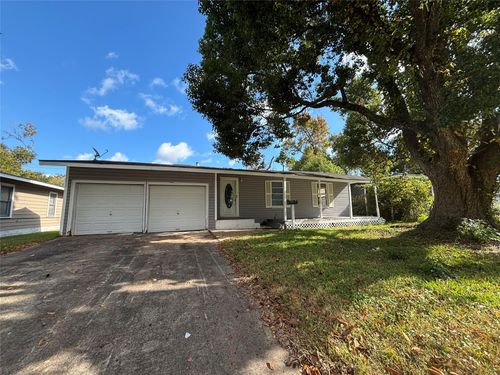 612 Winding Way St, Lake Jackson, TX, 77566-5446 | Card Image