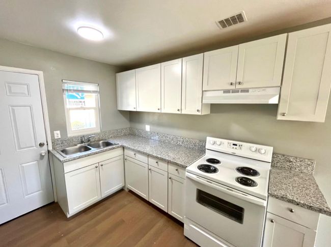 2136 N 1 St St, Home with 6 bedrooms, 0 bathrooms and null parking in Fresno CA | Image 6