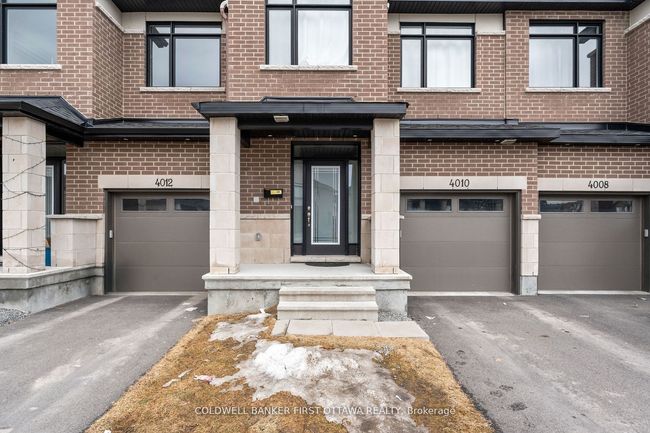 4010 Jockvale Rd, House attached with 3 bedrooms, 3 bathrooms and 1 parking in Nepean ON | Image 4