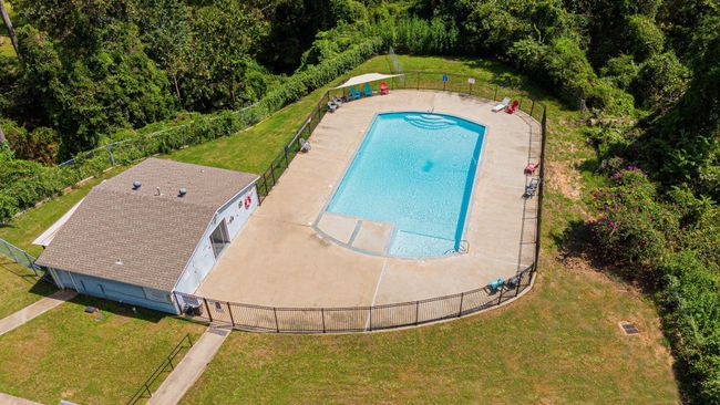 Community pool for members to enjoy | Image 23