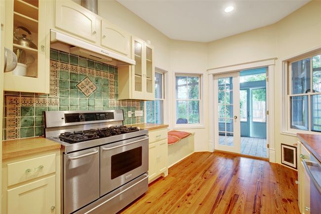 Kitchen | Image 10