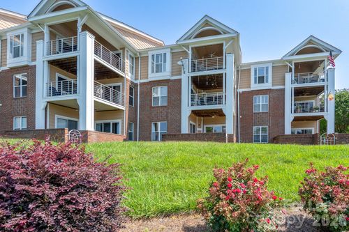 18511 Harborside Dr, Cornelius, NC, 28031-8793 | Card Image