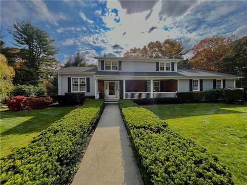 13 Chiswick Rd, Greenville, RI, 02828-2523 | Card Image
