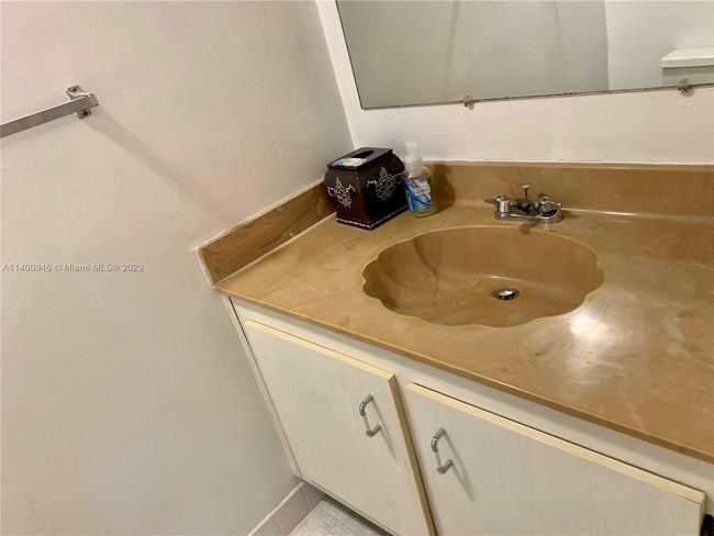 APT-311M - 2840 Somerset Dr, Condo with 1 bedrooms, 2 bathrooms and null parking in Lauderdale Lakes FL | Image 19