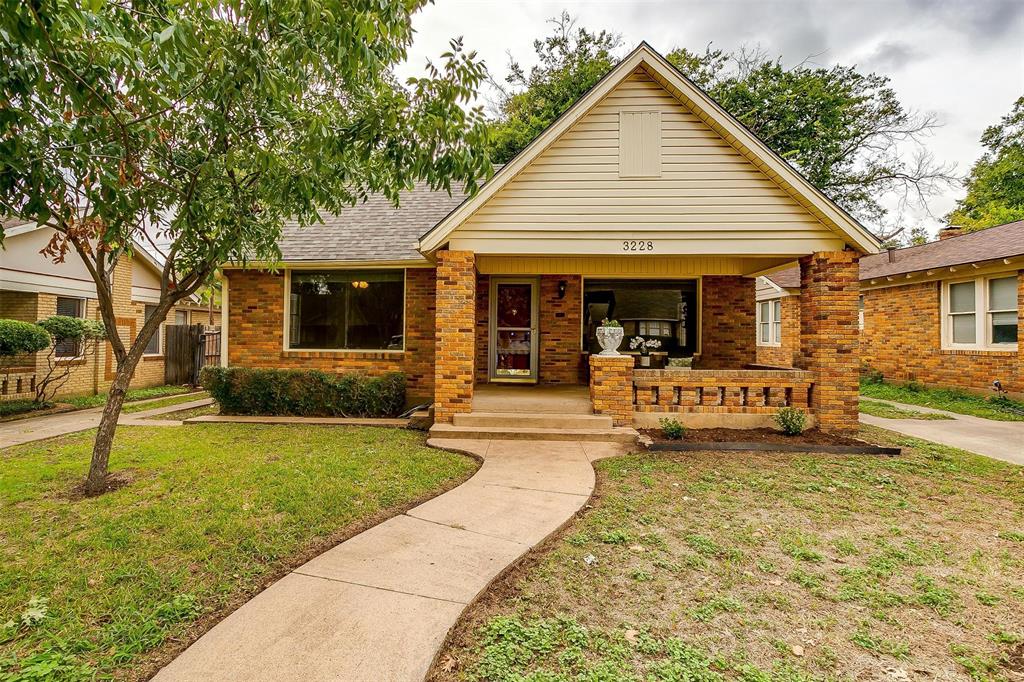 Rogers Ave, Fort Worth, TX 76109