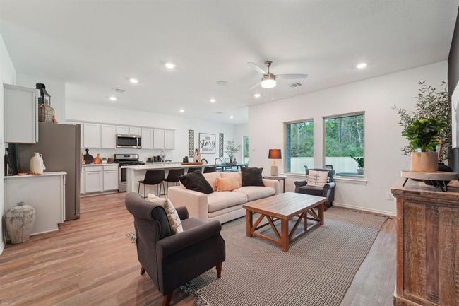 15033 Cherry Creek Dr, House other with 4 bedrooms, 3 bathrooms and 2 parking in Magnolia TX | Image 11