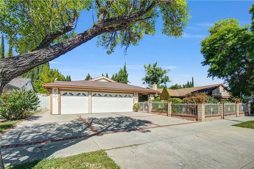 7245 Irondale Ave, Winnetka, CA, 91306-2713 | Card Image