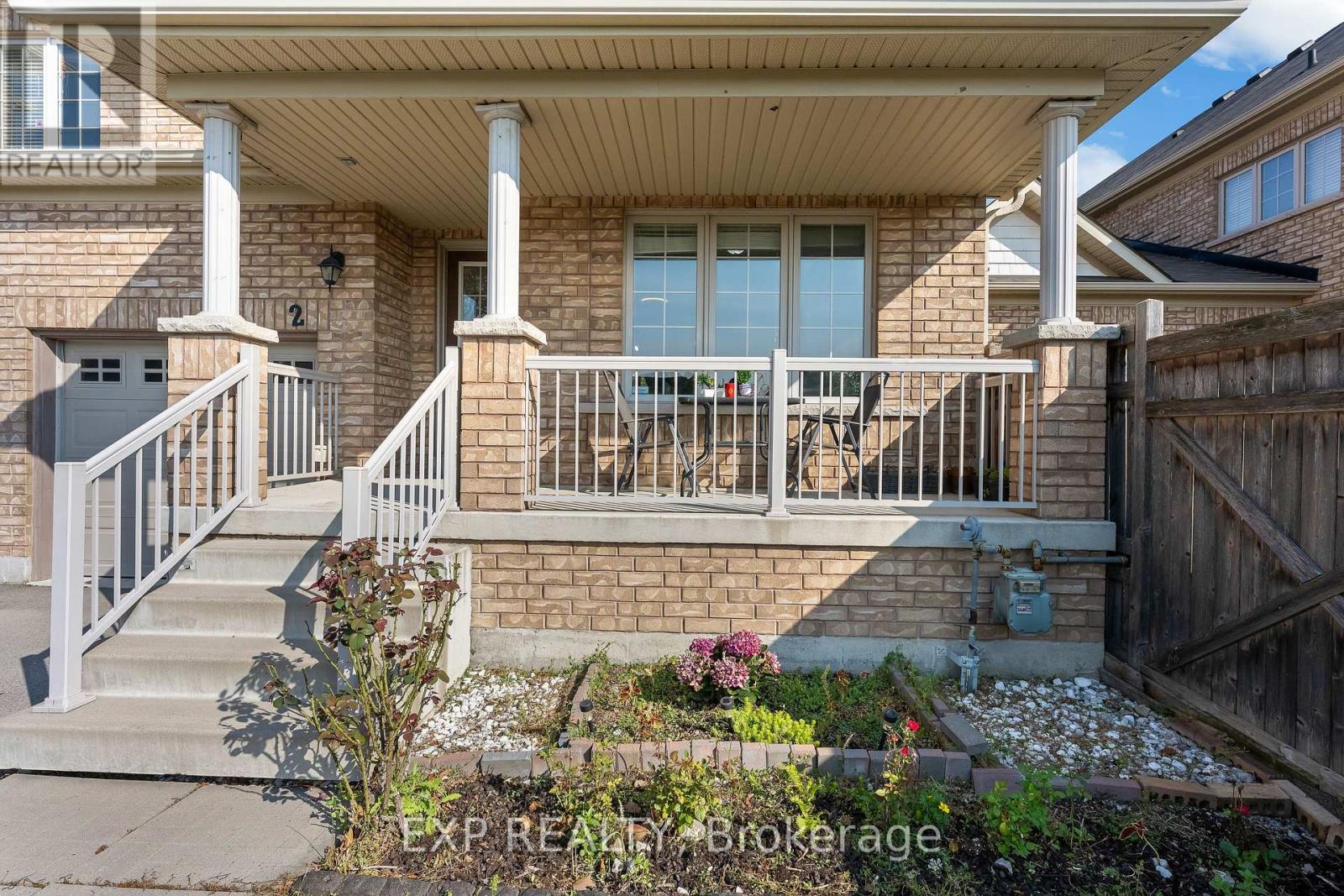 Residential in Niagara-on-the-Lake (Glendale) 4