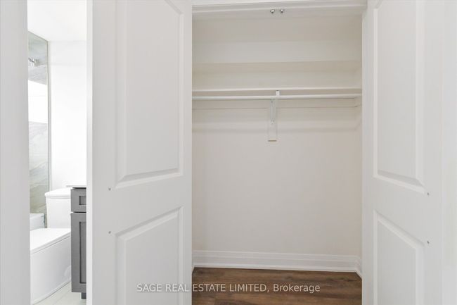 A - 22 Lansdowne Ave, Home with 2 bedrooms, 2 bathrooms and null parking in Toronto ON | Image 18