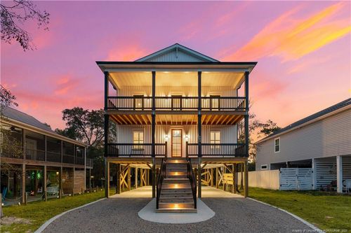 403 E Oak Island Dr, Oak Island, NC, 28465-6720 | Card Image