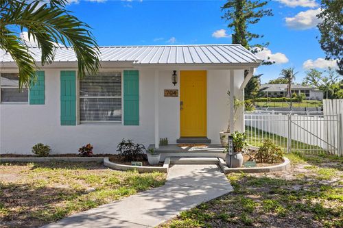 704 69th Avenue, Bradenton, FL, 34207 | Card Image
