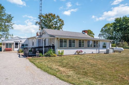 9522 Smith Rd, Ashley, OH, 43003-9776 | Card Image
