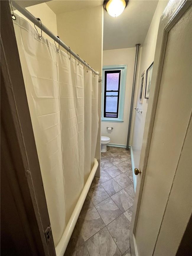 APT-8 - 333 E 209 Th St, Home with 1 bedrooms, 1 bathrooms and null parking in Bronx NY | Image 4