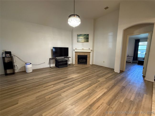 2015 Harriman Cir, House other with 4 bedrooms, 2 bathrooms and null parking in Bartlesville OK | Image 5