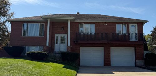 1215 Sunnyslope Dr, Crown Point, IN, 46307 | Card Image
