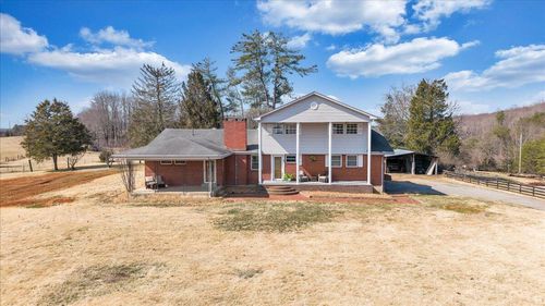 2555 Morgans Mill Rd, Goodview, VA, 24095-2776 | Card Image