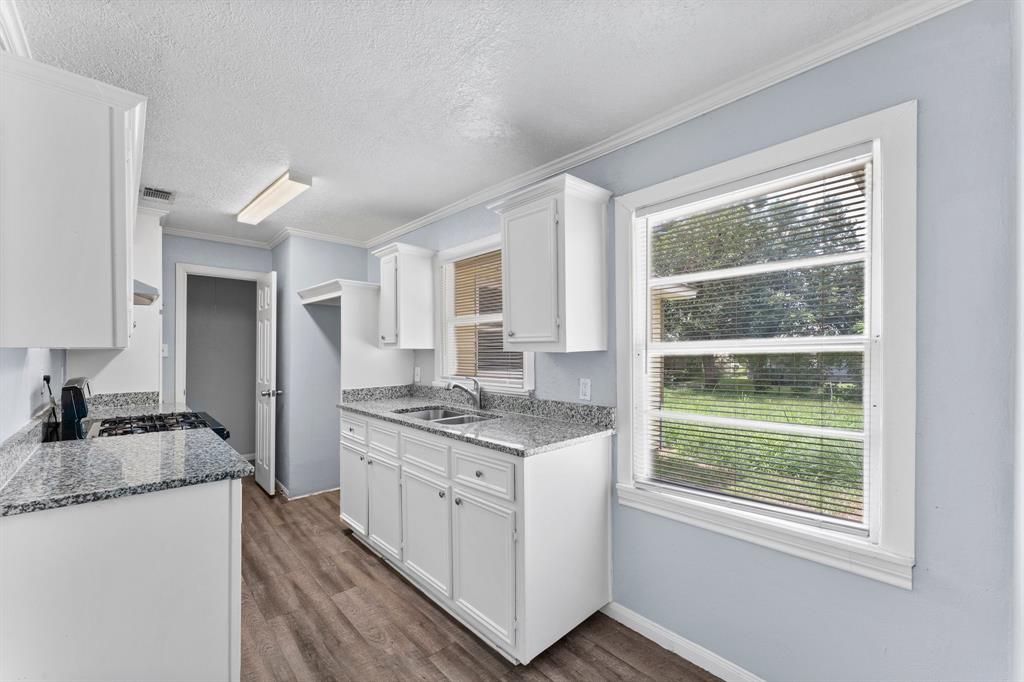 Carolwood Dr, Houston, TX 77028