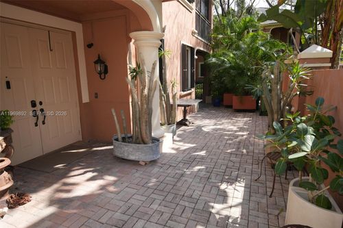 23-2-2706 Kinsington Cir, Weston, FL, 33332-1859 | Card Image