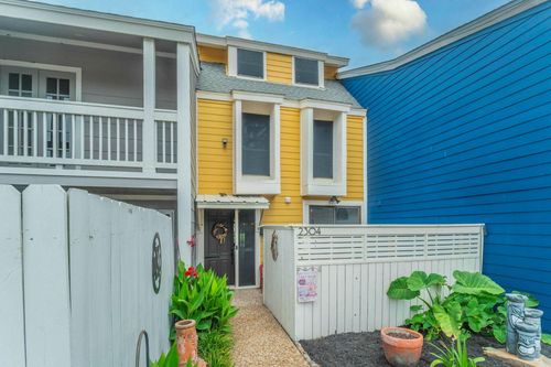 2304 Keel Ct, Willis, TX, 77318-9112 | Card Image